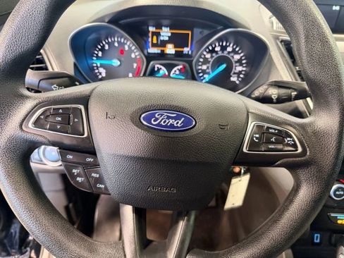 Used 2018 Ford Escape SE image 8