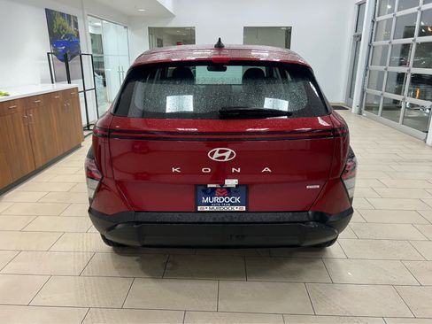 New 2026 Hyundai Kona SE image 9