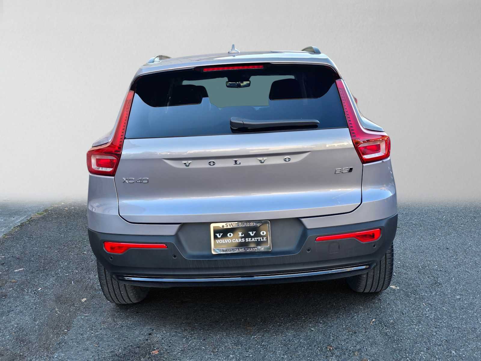 Used 2026 Volvo XC40 B5 Ultra w/ Protection Package Premier AWD/4WD image 4