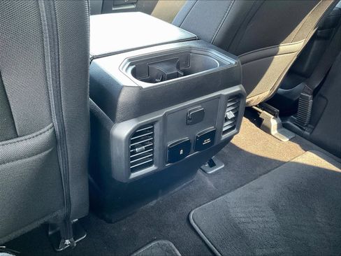 Used 2018 Ford F150 XLT w/ Equipment Group 302A Luxury AWD/4WD image 13