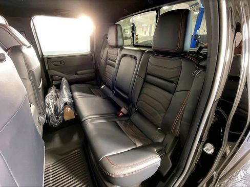 New 2026 Nissan Frontier PRO-4X w/ Pro Premium Package AWD/4WD image 14