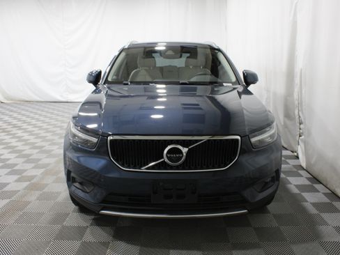 Used 2022 Volvo XC40 T4 Momentum FWD image 30