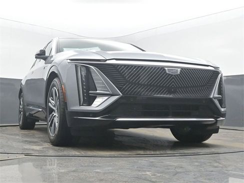 Used 2024 Cadillac Lyriq Luxury w/ LPO, Floor Liner Package image 53