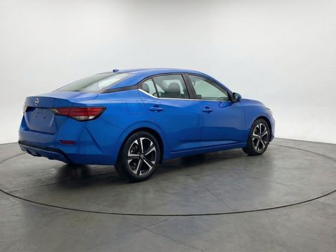 Used 2025 Nissan Sentra SV FWD image 9