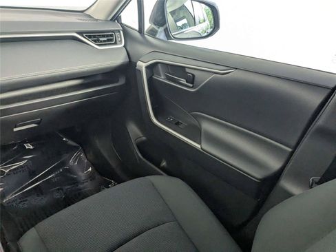 Used 2020 Toyota RAV4 LE w/ All Weather Liner Package FWD image 38