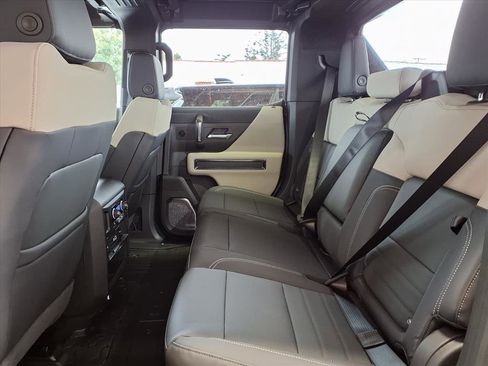Used 2026 GMC Hummer EV 4x4 Crew Cab image 8