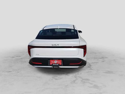 Used 2025 Kia K4 FWD image 7