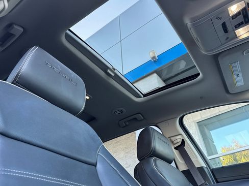 Used 2023 GMC Acadia Denali w/ Black Diamond Edition image 20