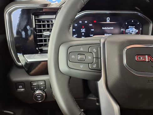New 2026 GMC Sierra 1500 SLE w/ X31 Off-Road Package AWD/4WD image 25
