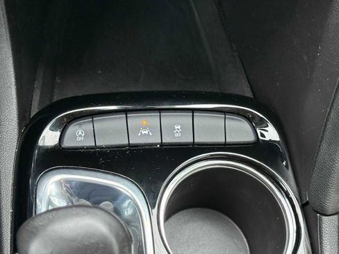 Used 2023 Buick Encore GX Essence w/ Experience Buick Package image 31