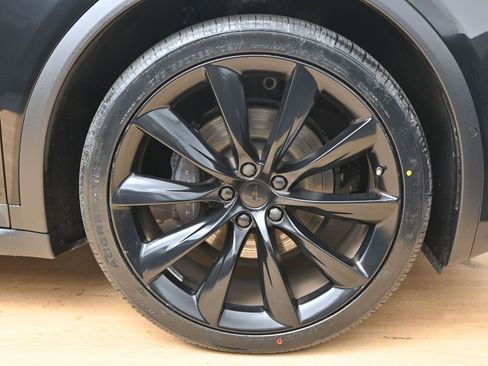 Used 2021 Tesla Model X Long Range image 13