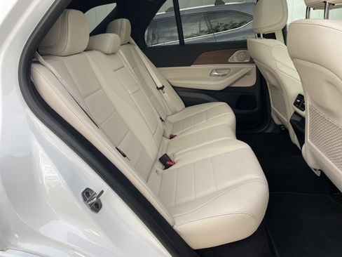 Certified 2025 Mercedes-Benz GLE 450 4MATIC image 44