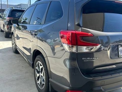 Used 2023 Subaru Forester Premium AWD/4WD image 6