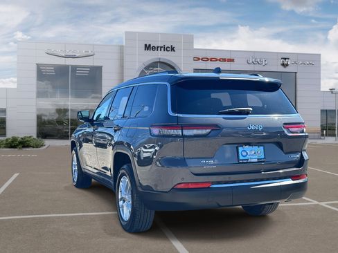 Certified 2023 Jeep Grand Cherokee L Laredo w/ Luxury Tech Group I AWD/4WD image 8