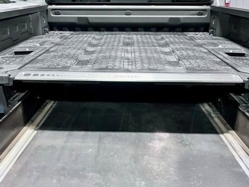 Used 2025 Chevrolet Colorado ZR2 AWD/4WD image 7