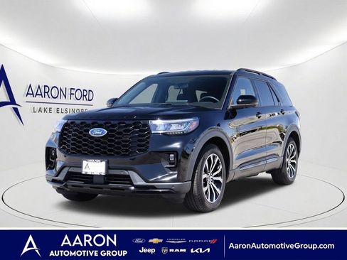 Used 2025 Ford Explorer ST-Line w/ Premium Package RWD image 1