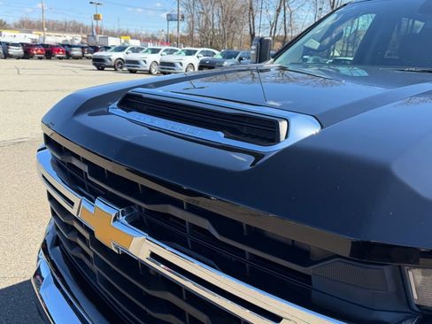 Certified 2025 Chevrolet Silverado 2500 LT w/ Convenience Package AWD/4WD image 10