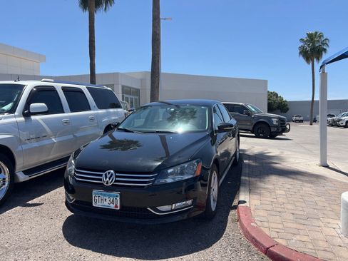 Used 2015 Volkswagen Passat 1.8T Limited Edition FWD image 6