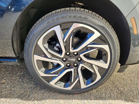 New 2026 Lincoln Navigator Reserve image 18