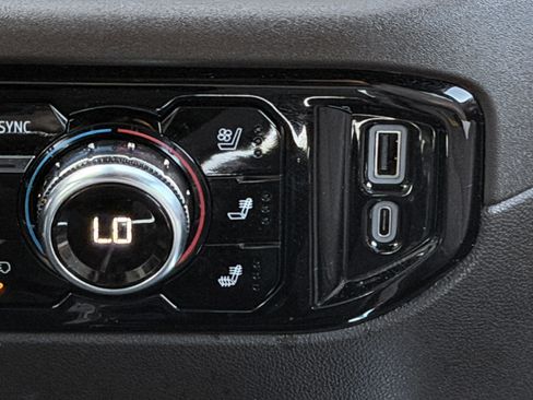 Used 2024 GMC Sierra 1500 SLT w/ SLT Premium Plus Package image 10