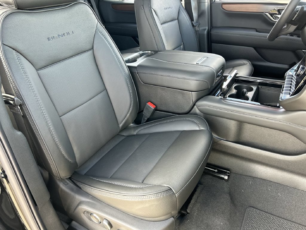 New 2026 GMC Yukon Denali AWD/4WD image 28