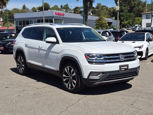 Used 2019 Volkswagen Atlas SEL Premium AWD/4WD image 3