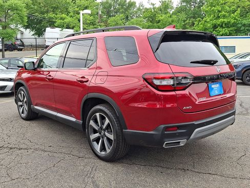 Used 2023 Honda Pilot Elite image 6