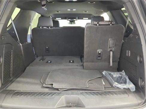 Used 2025 Chevrolet Tahoe LT AWD/4WD image 19