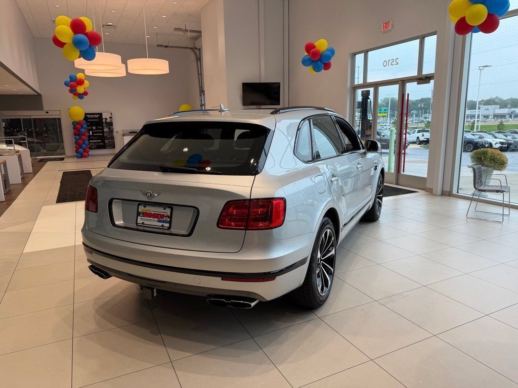 Used 2020 Bentley Bentayga Design Series AWD/4WD image 3