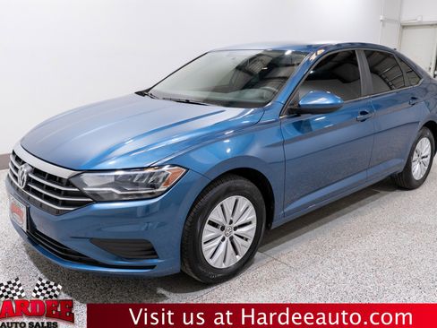 Used 2019 Volkswagen Jetta S FWD image 2