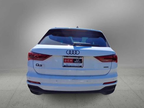 New 2025 Audi Q3 2.0T Premium image 7