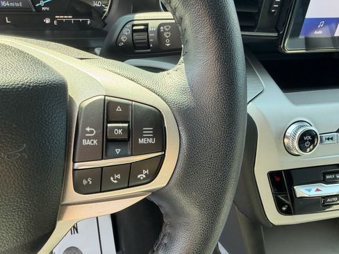 Used 2023 Ford Explorer XLT w/ Equipment Group 202A AWD/4WD image 35