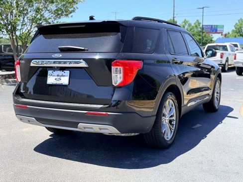 Certified 2023 Ford Explorer XLT w/ Equipment Group 202A RWD image 6