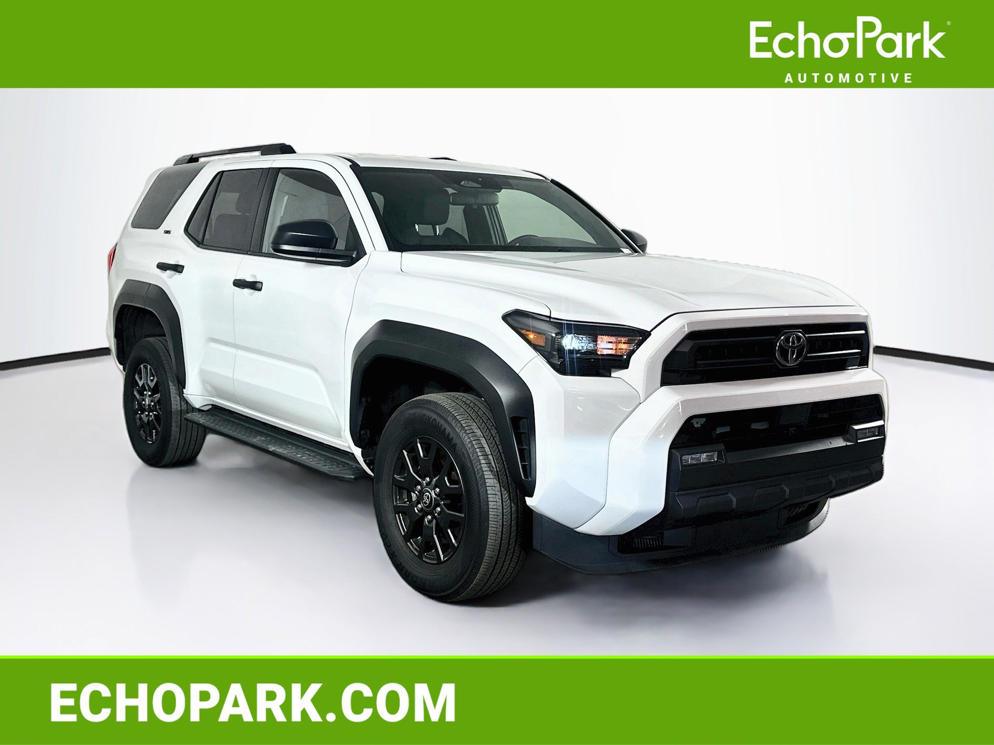 Used 2025 Toyota 4Runner SR5 AWD/4WD image 1