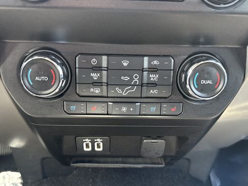 Used 2019 Ford F350 Lariat w/ Camper Package AWD/4WD image 24