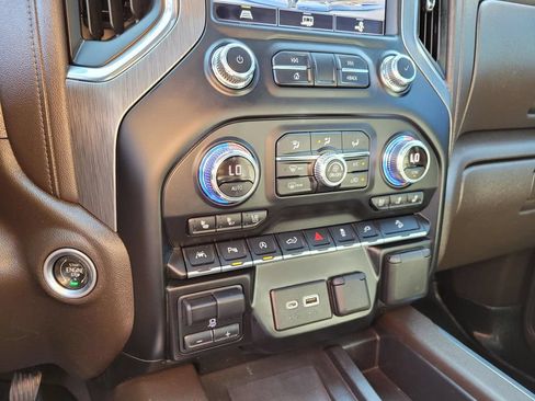 Used 2021 GMC Sierra 1500 Denali w/ Driver Alert Package II AWD/4WD image 28