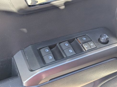 Used 2023 Toyota Tacoma TRD Off-Road image 20