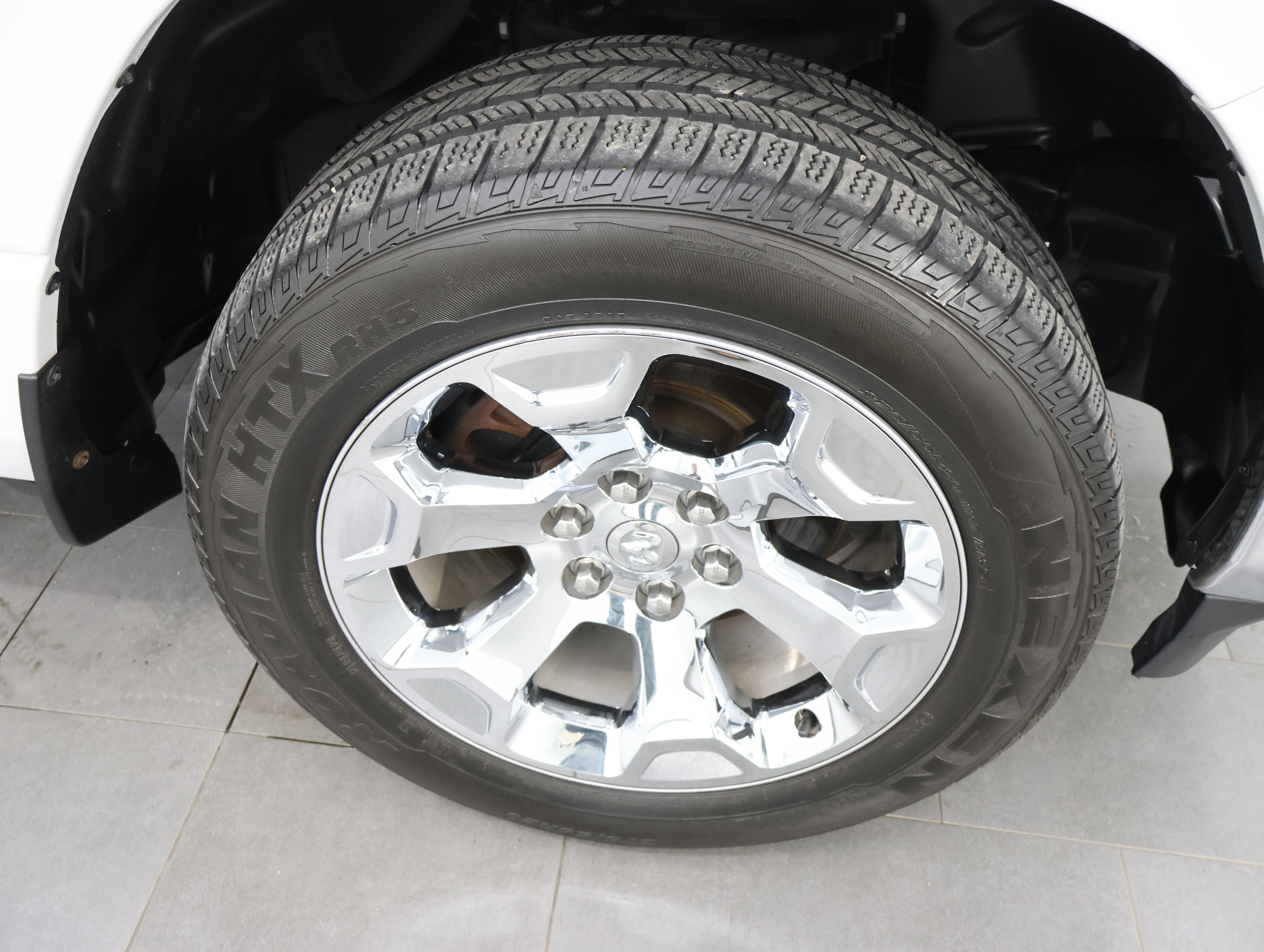 Used 2020 RAM 1500 Big Horn AWD/4WD image 3