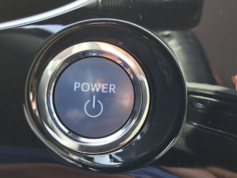 Used 2017 Toyota Prius Prime Plus image 27