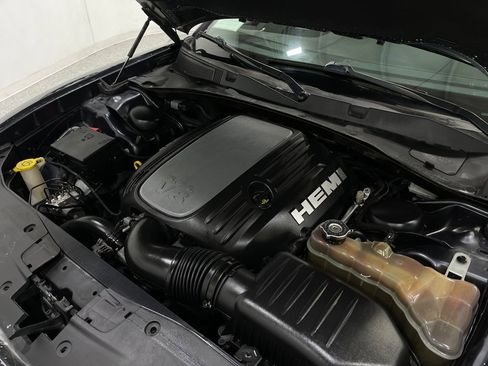 Used 2018 Dodge Charger R/T w/ Plus Group image 26