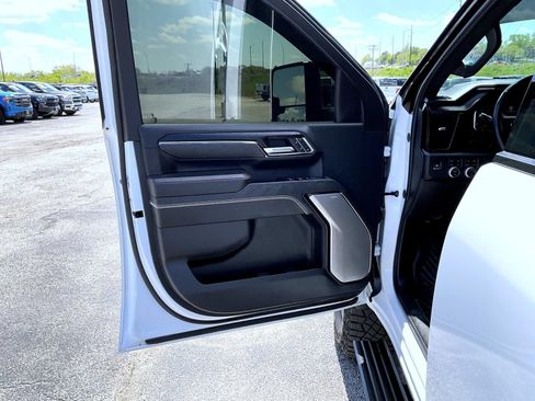 Used 2024 GMC Sierra 2500 AT4X w/ AT4X AEV Edition AWD/4WD image 9