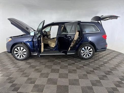 Used 2018 Mercedes-Benz GLS 450 4MATIC image 11