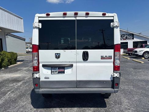 Used 2017 RAM ProMaster 1500 w/ Premium Appearance Group FWD image 7