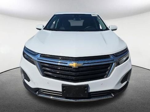 Used 2023 Chevrolet Equinox LT AWD/4WD image 2