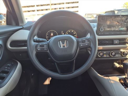 Used 2025 Honda HR-V LX image 13