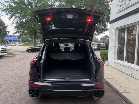 Used 2016 Porsche Cayenne GTS AWD/4WD image 16
