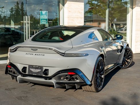 Used 2023 Aston Martin V8 Vantage Coupe image 45