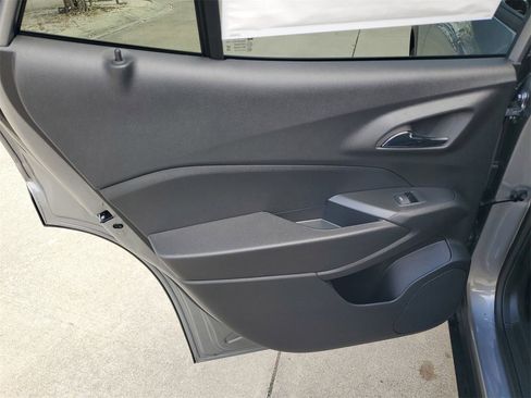 New 2026 Chevrolet Trax RS w/ Driver Confidence Package image 9