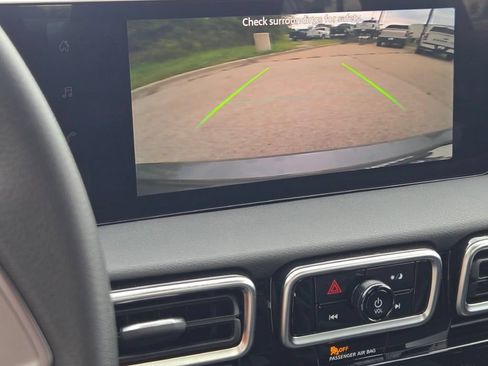 Used 2026 Nissan Sentra SV w/ Floor Mat Package FWD image 27