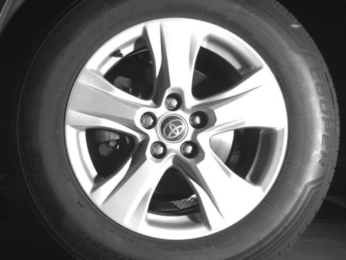 Used 2021 Toyota RAV4 XLE AWD/4WD image 12